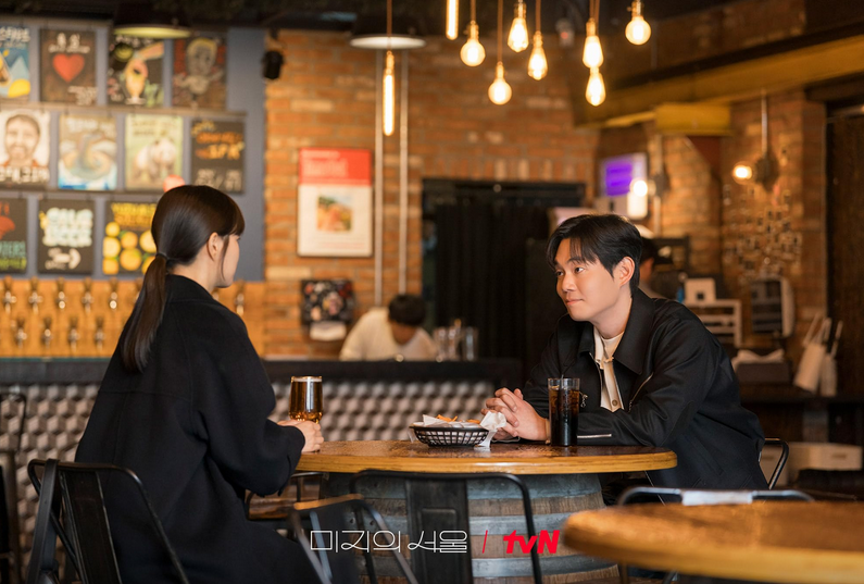 cuplikan drama Our Unwritten Seoul